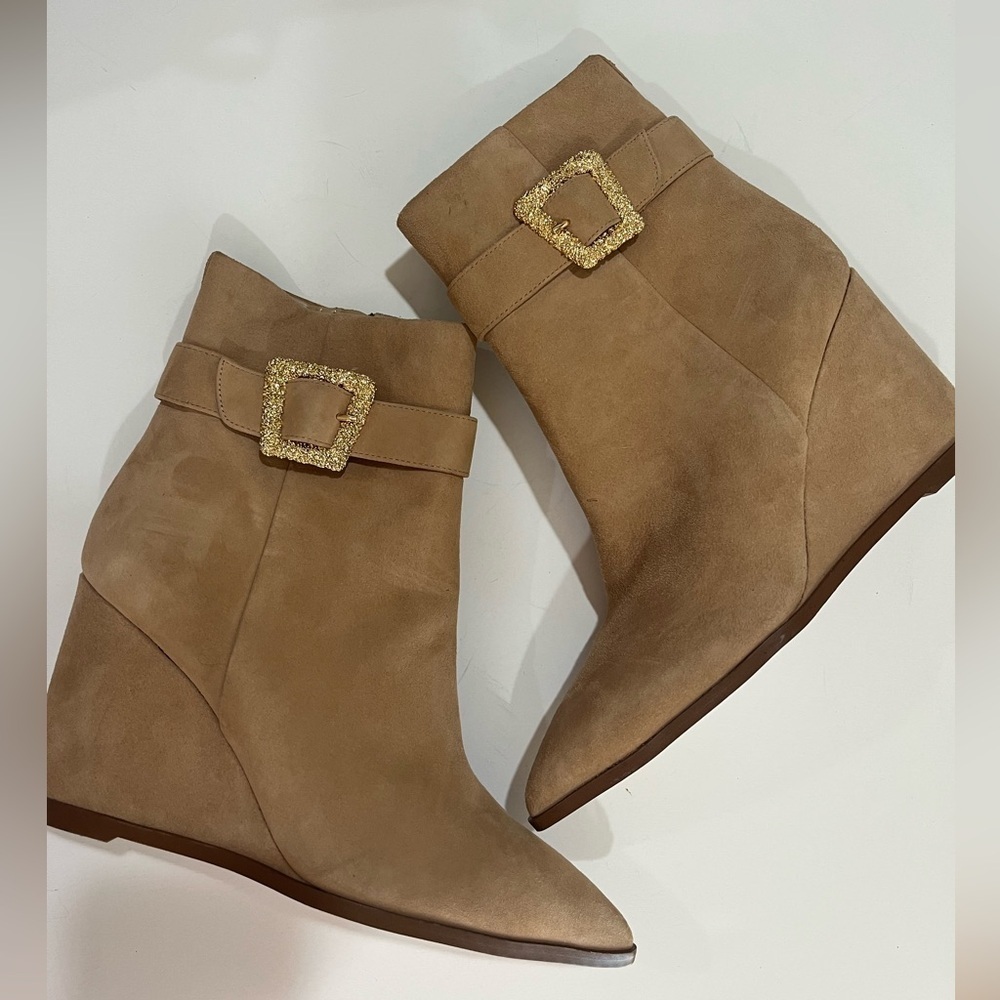 Sam Edelman, wedge  suede tan ankle booties NWT 8